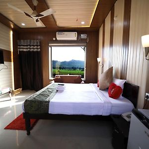Double Room Mountain View